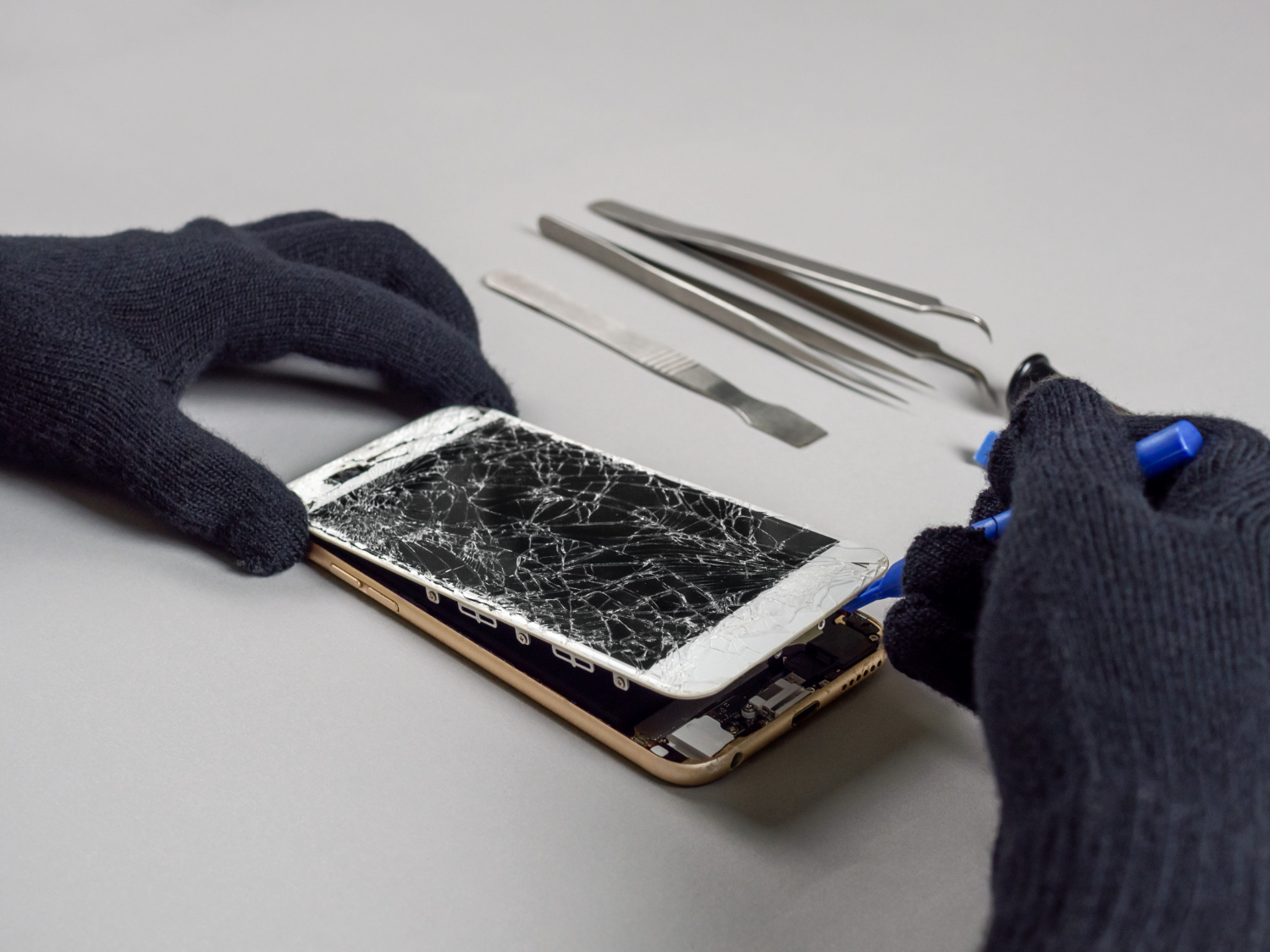 Best Apple iPhone iPad MacBook Pro & Air Repair Shop Singapore
